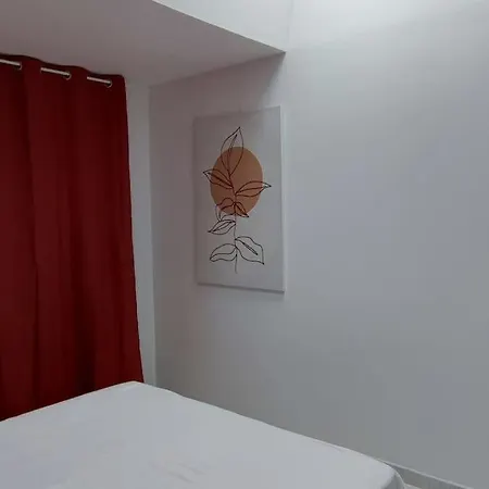 Charmante Maison Καρκασόν